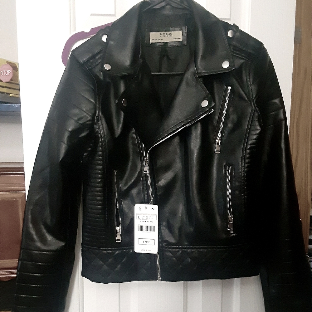 Brand New Ladies Genuine Leather Jacket